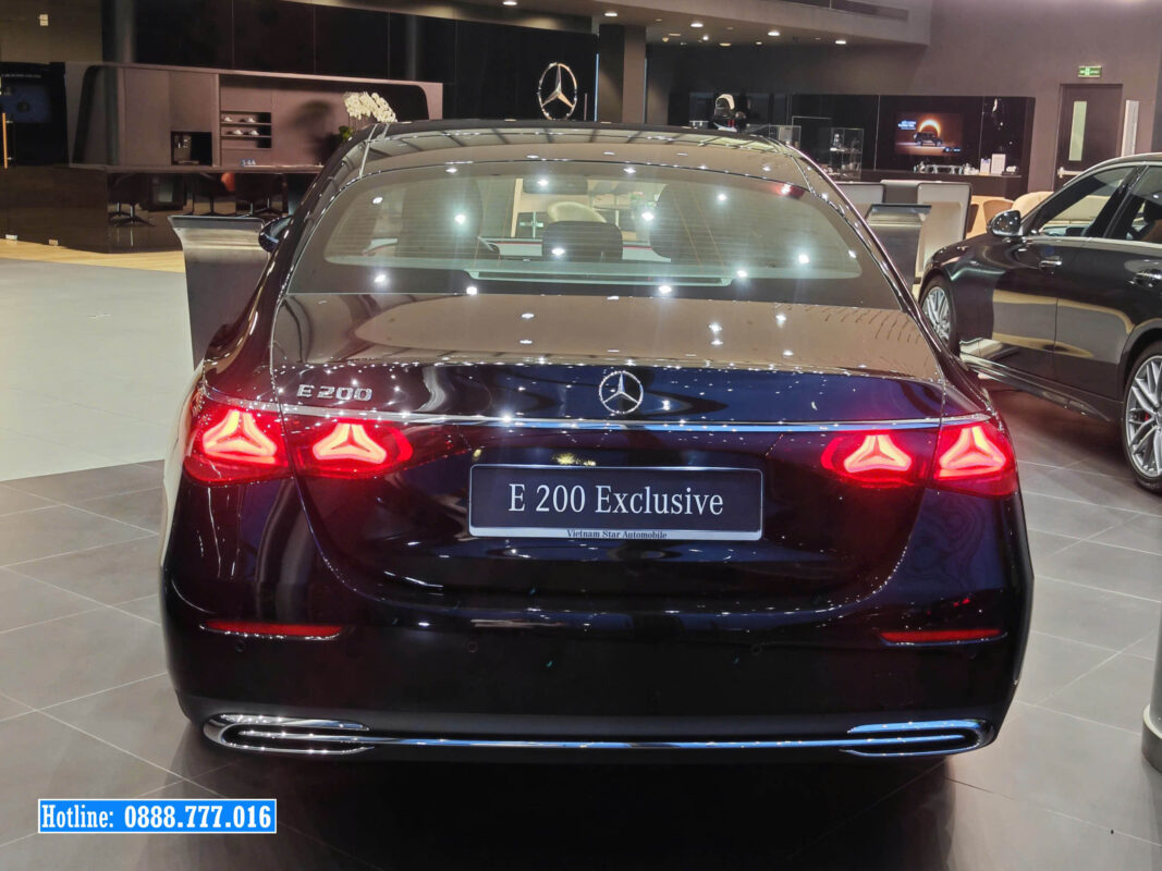 Mercedes E200 Exclusive Màu Đen