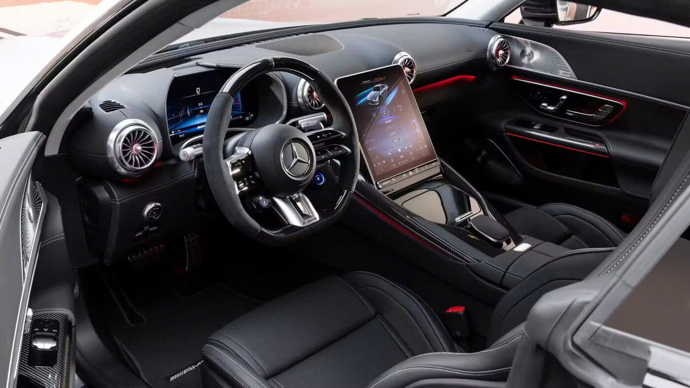 Nội thất Mercedes GT 63 AMG Coupe