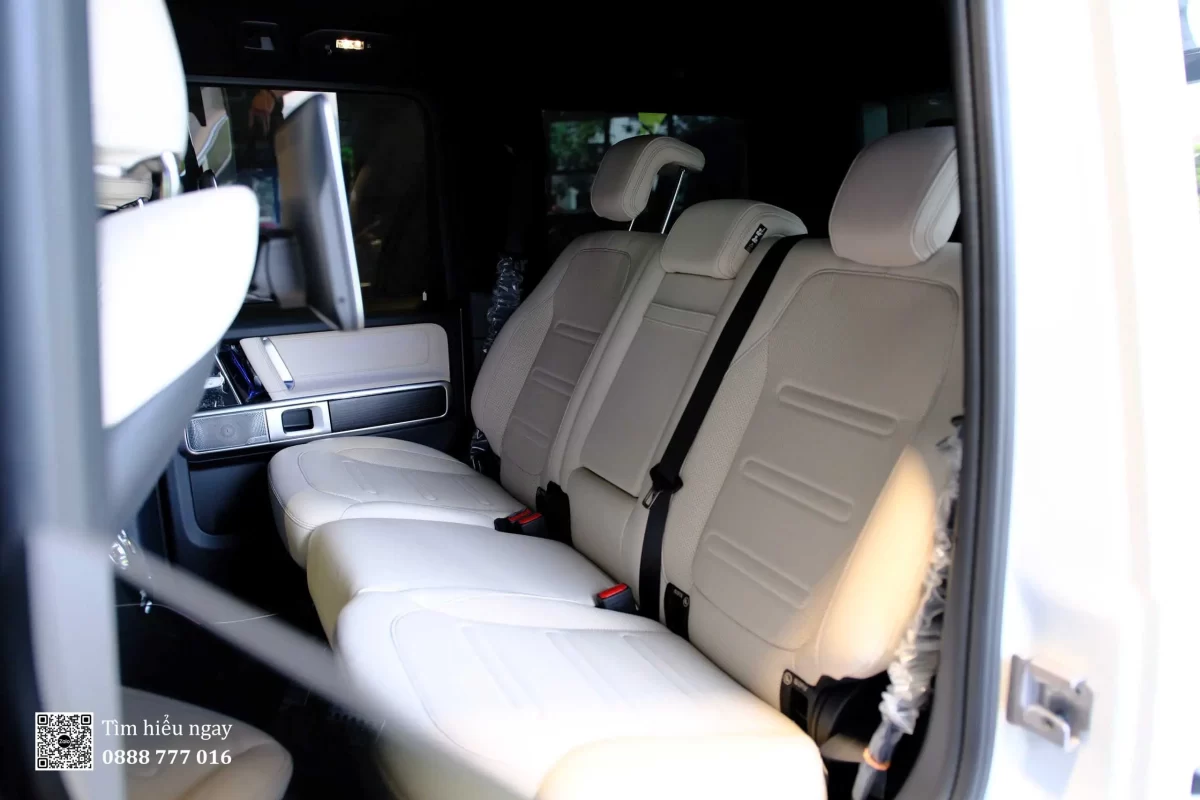Nội Thất Mercedes Benz G580 Màu Kem