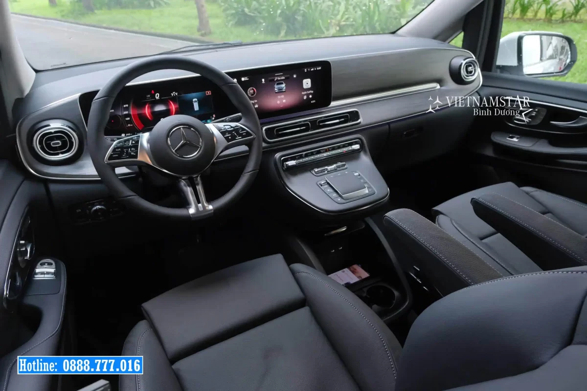 V300 Avantgarde Nội Thất Đen