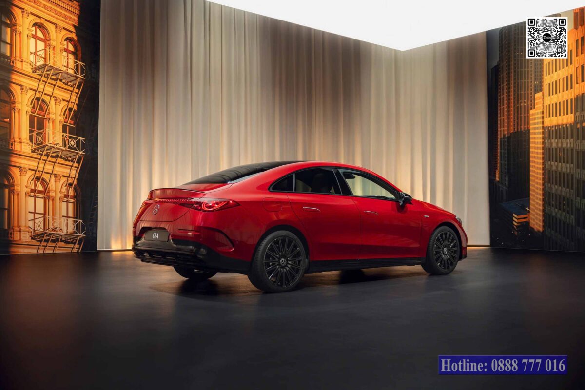 Mercedes CLA 200 EV 2026