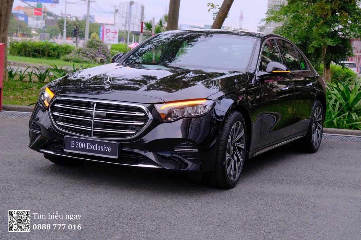 E200 Exclusive Màu Đen