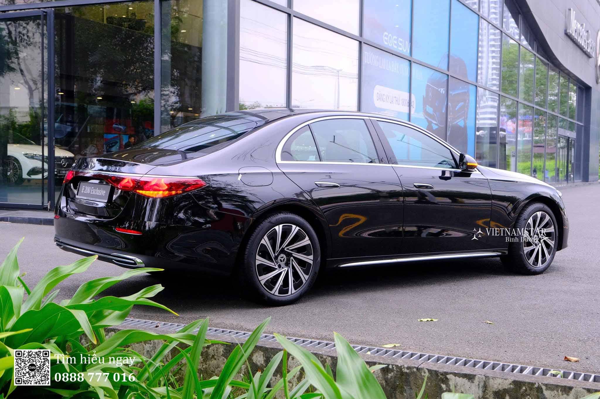 E200-Exclusive-mau-den--1