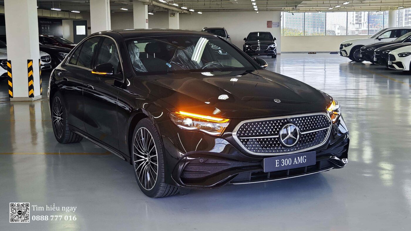 Mercedes E300 Màu Đen
