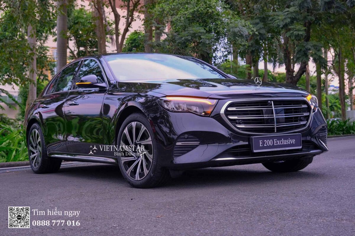E200 Exclusive Màu Đen